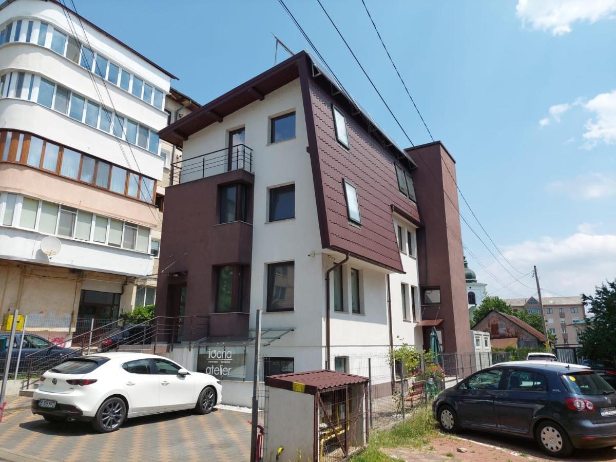 Lovely Apartment Ioana Târgu Neamţ Exterior foto